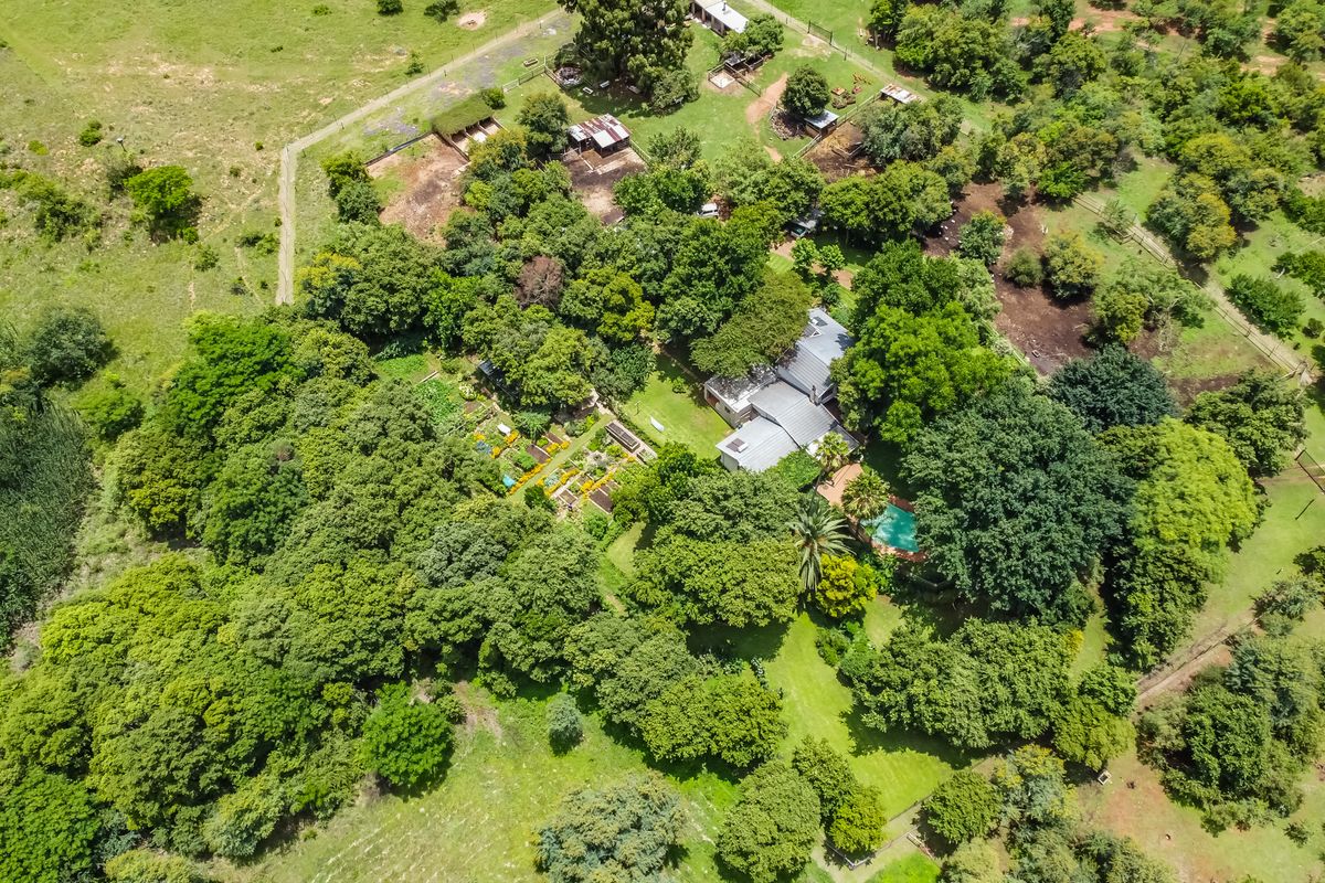 35 HA, secure, off grid, fully operational organic farm next to Cradle of Humankind  for sale. - Photo 4