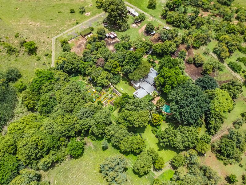 35 HA, secure, off grid, fully operational organic farm next to Cradle of Humankind  for sale. - Photo 4