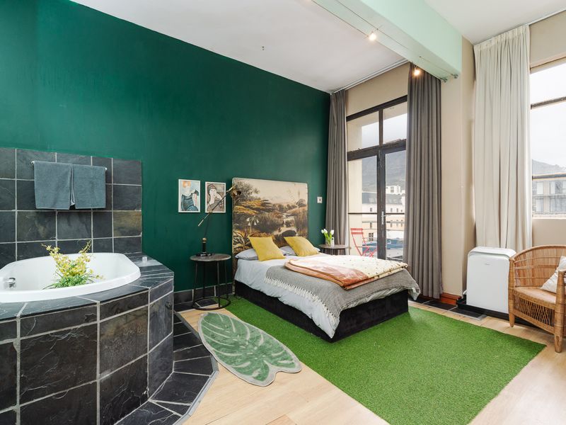 Apartment For Sale In Cape Town - Photo 1