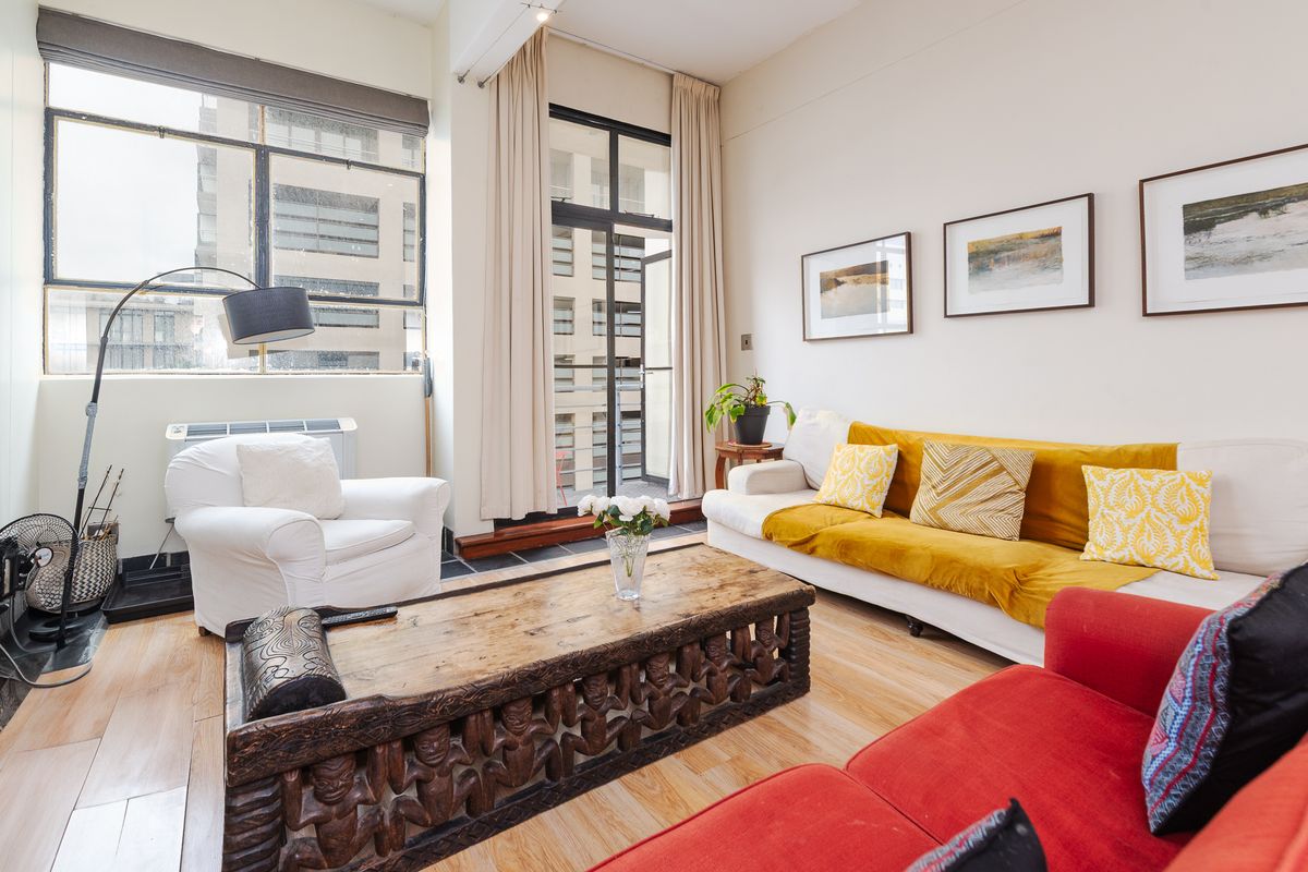 Apartment For Sale In Cape Town - Photo 2