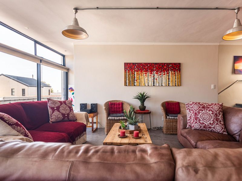 Freehold For Sale In Cape Town - Photo 10