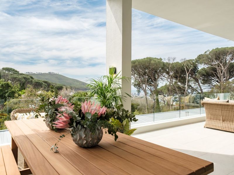 Secure Higgovale Sanctuary with Spectacular Views - Photo 4