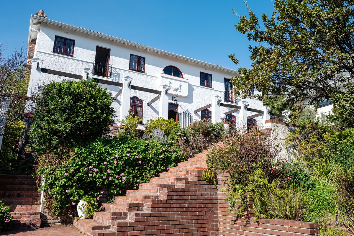 Elevated Higgovale Edwardian with Sweeping Views - Photo 5