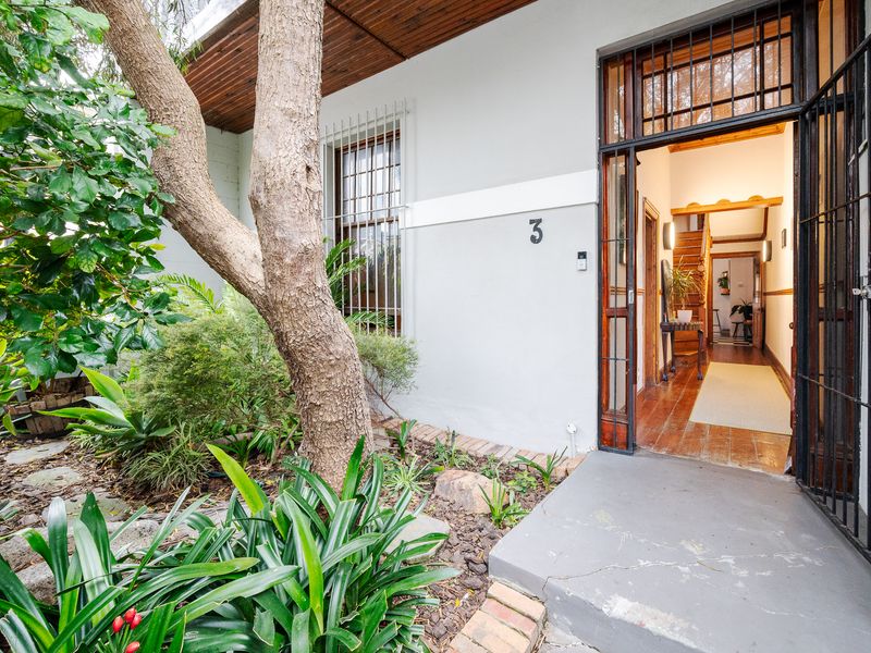 Enchanting Victorian Home - Photo 1