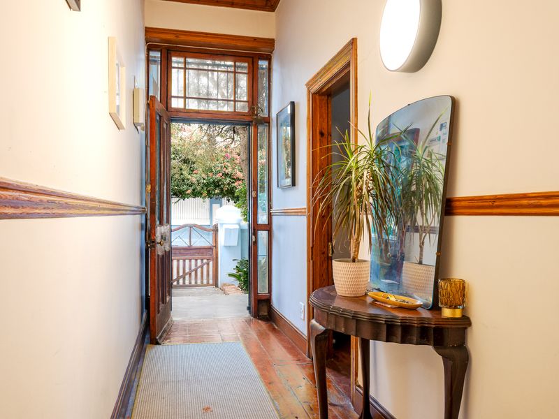 Enchanting Victorian Home - Photo 3