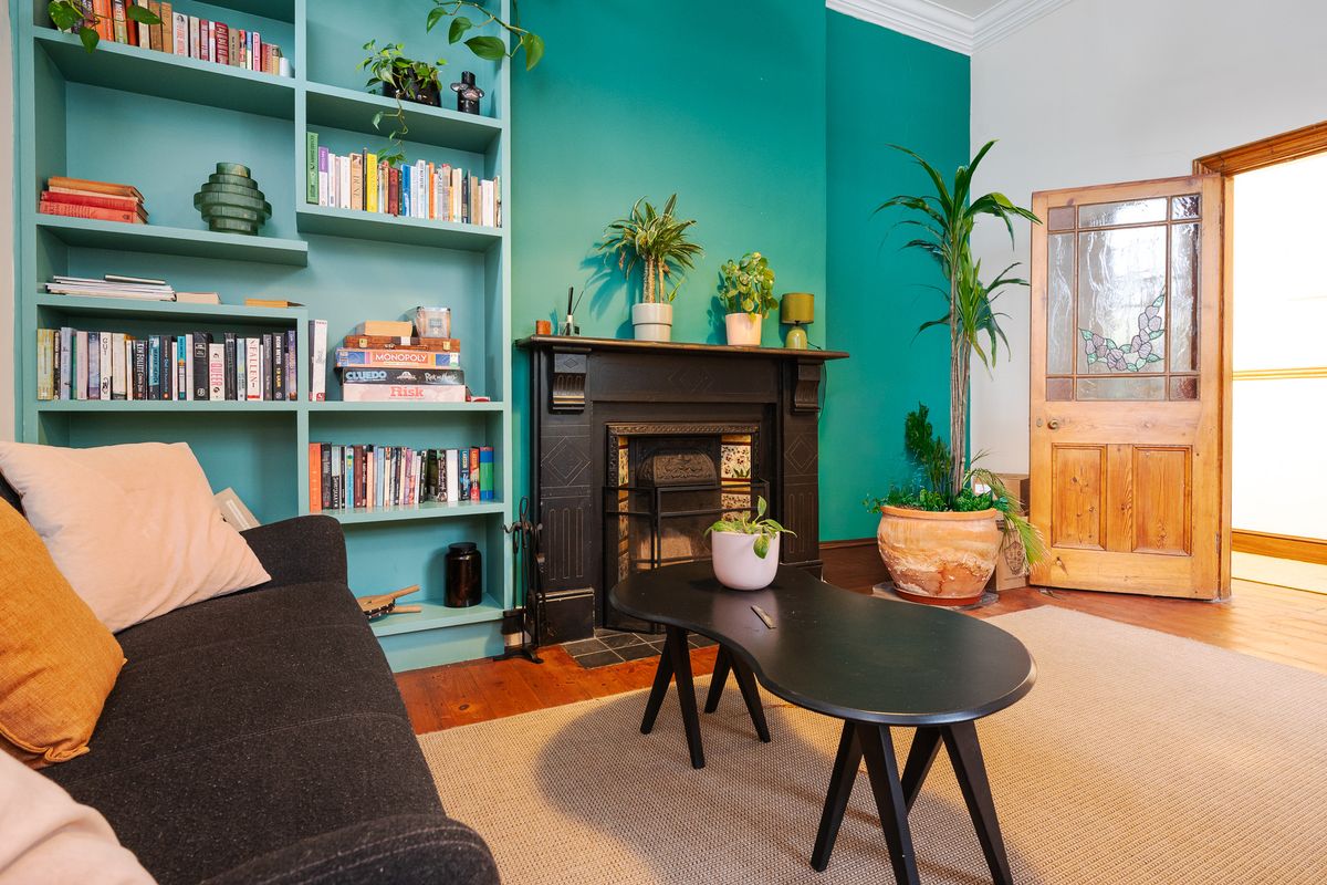 Enchanting Victorian Home - Photo 4