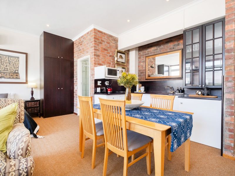 City Pad with Strong Airbnb Returns and Iconic Views - Photo 6