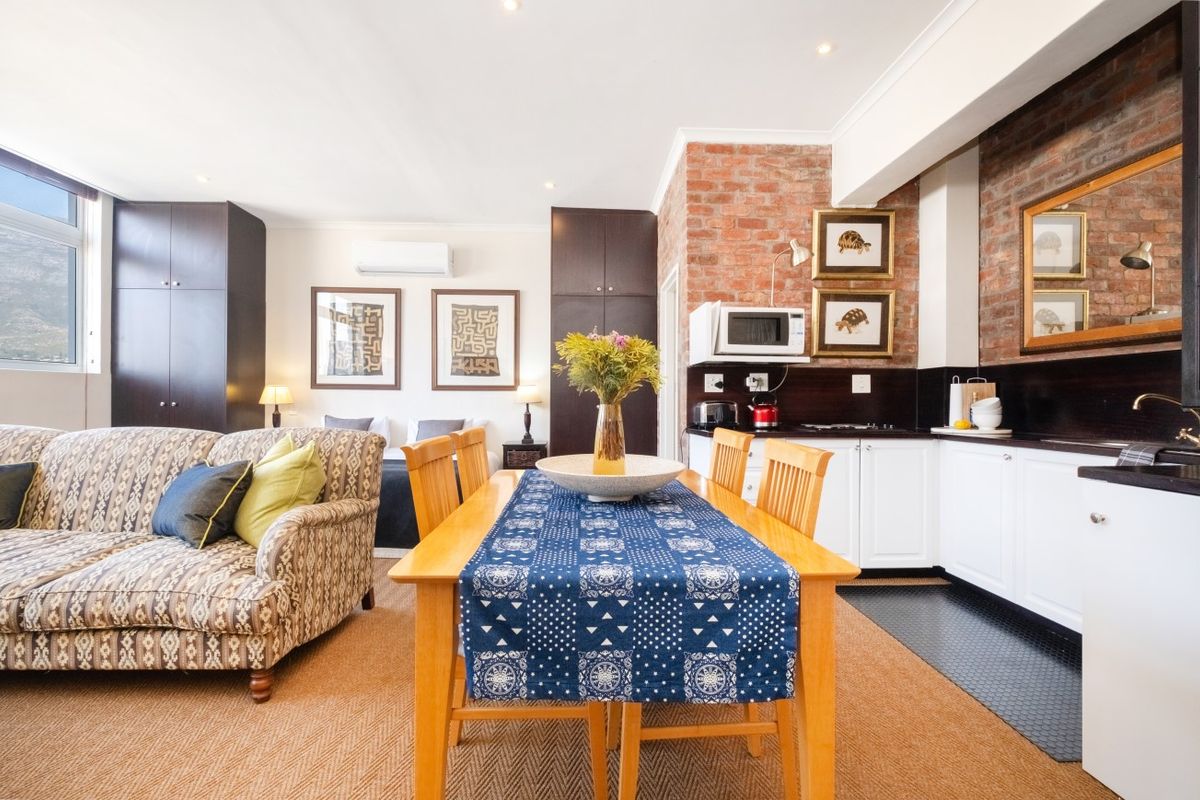 City Pad with Strong Airbnb Returns and Iconic Views - Photo 4