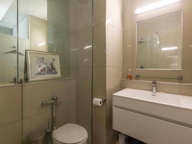 Furnished Studio Apartment - Gardens Centre - Photo 9