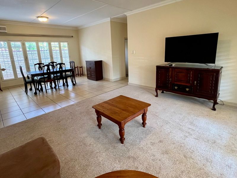 Secure, Comfortable Estate Living in Flamwood Estates - Photo 9
