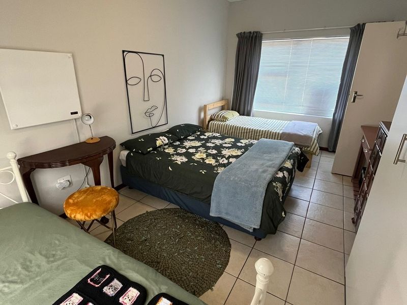 2-Bedroom Lock up and go Apartment in Central Kleinmond - Photo 6