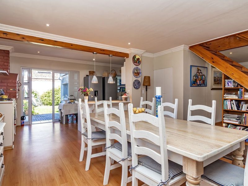 POOL DAYS & PIZZA NIGHTS :   4-BEDROOM HOME IN KLEINMOND - Photo 3