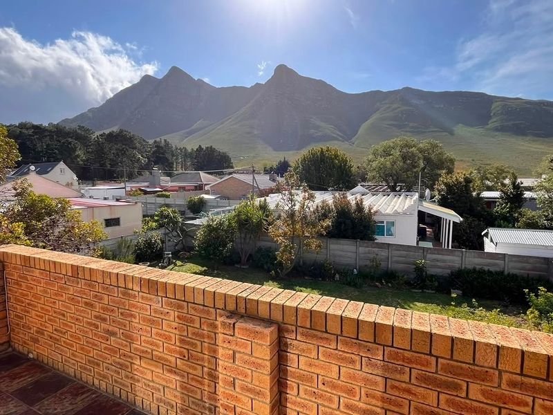 SPACE, VERSATILITY & LOW-MAINTENANCE LIVING IN MOUNTAIN AVENUES - Photo 7