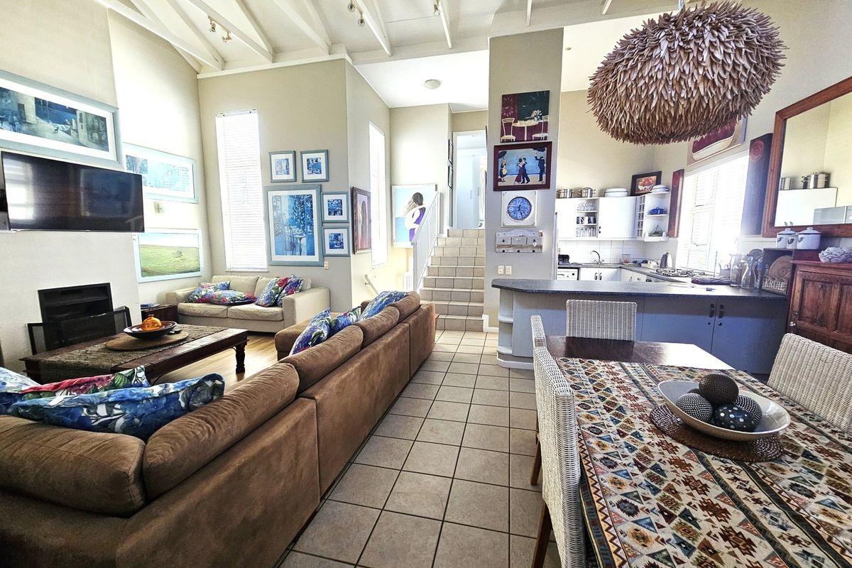 Long-Term Rental Opportunity: 2-Bedroom Apartment at Pinnacle Point Golf Estate, Mossel Bay - Photo 3