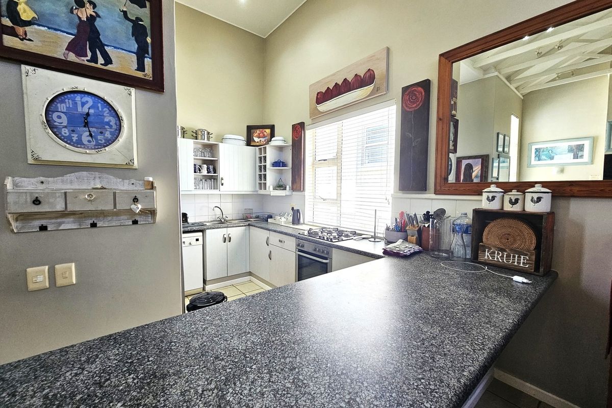 Long-Term Rental Opportunity: 2-Bedroom Apartment at Pinnacle Point Golf Estate, Mossel Bay - Photo 5