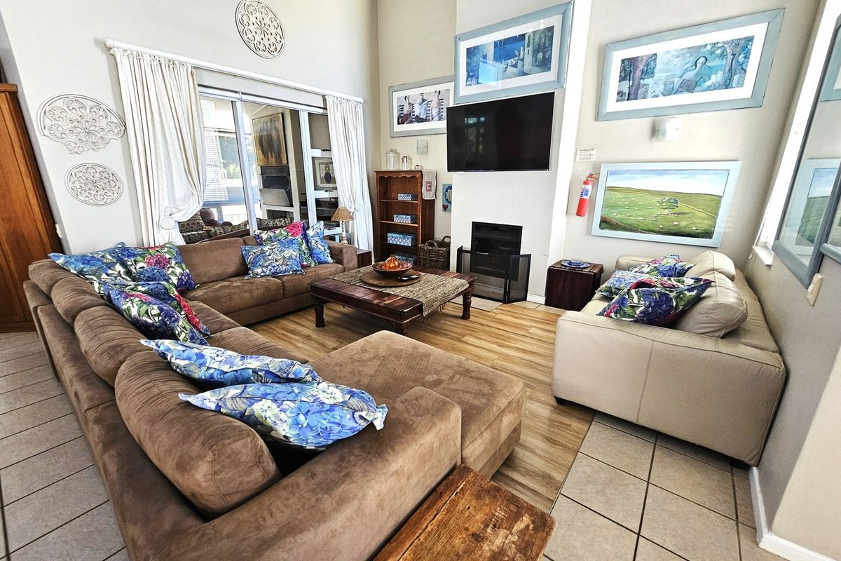 Long-Term Rental Opportunity: 2-Bedroom Apartment at Pinnacle Point Golf Estate, Mossel Bay - Photo 4