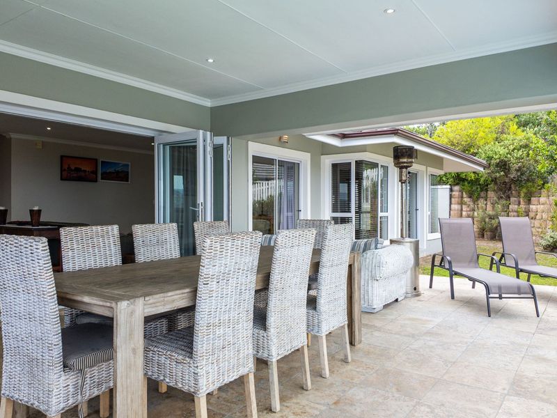 A Golfer's Dream with Stunning Views - Photo 5