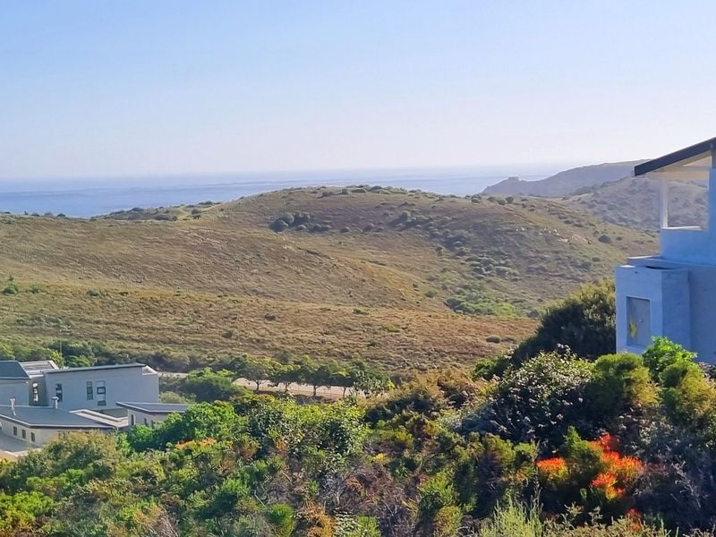 Vacant stand with partial views of the Knysna Lagoon and Indian Ocean - Photo 9