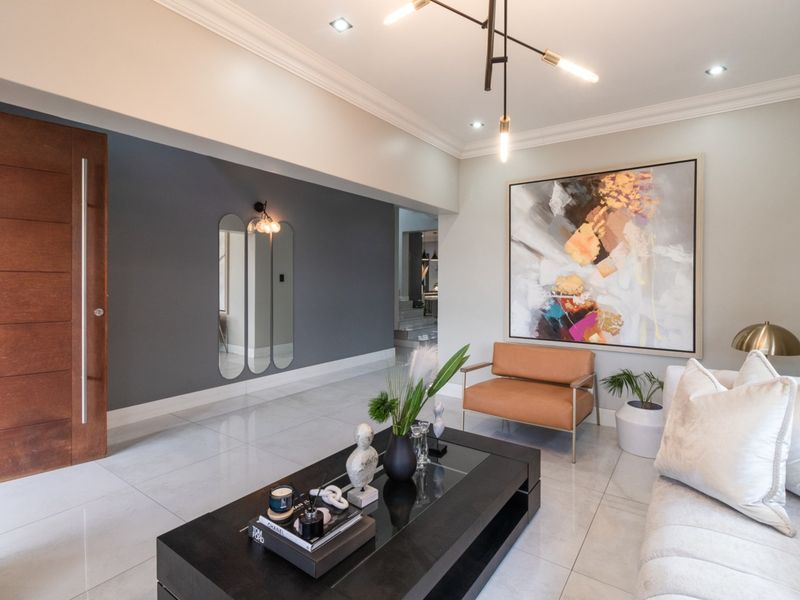 A Contemporary Masterpiece of Refined Living - Photo 7