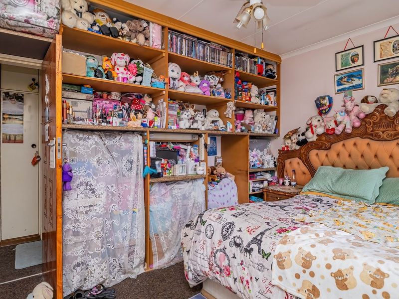 A Versatile Property Offering Space and Exceptional Potential! - Photo 9