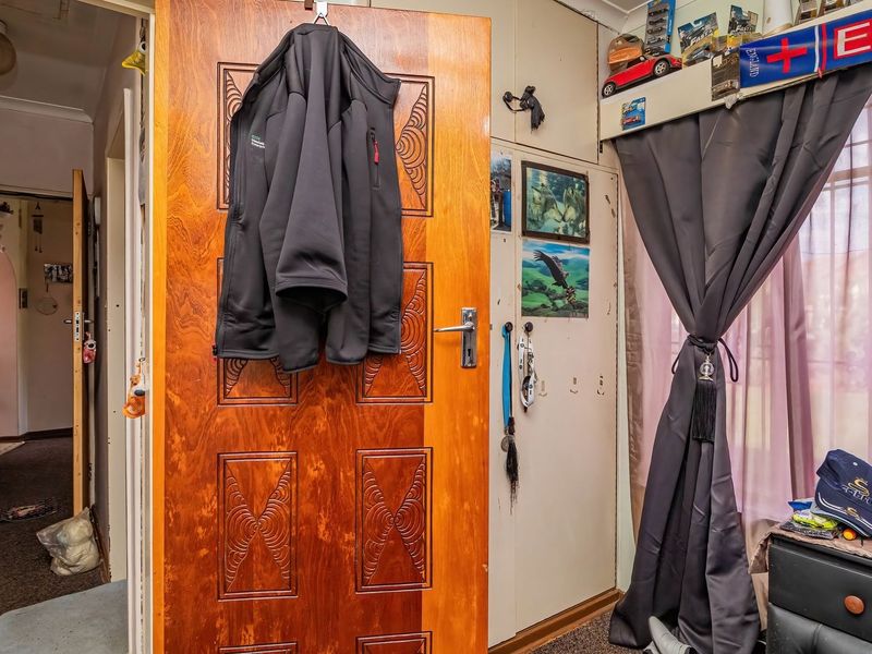 A Versatile Property Offering Space and Exceptional Potential! - Photo 7