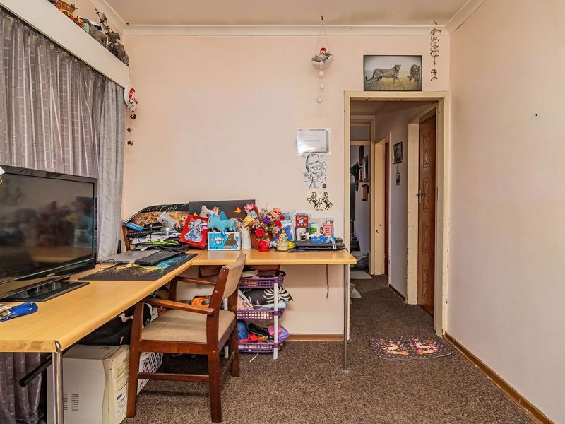 A Versatile Property Offering Space and Exceptional Potential! - Photo 3