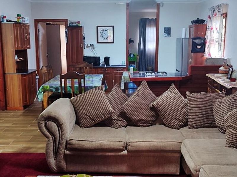 Rustic comfort for sale in the heart of Marloth Park! - Photo 5