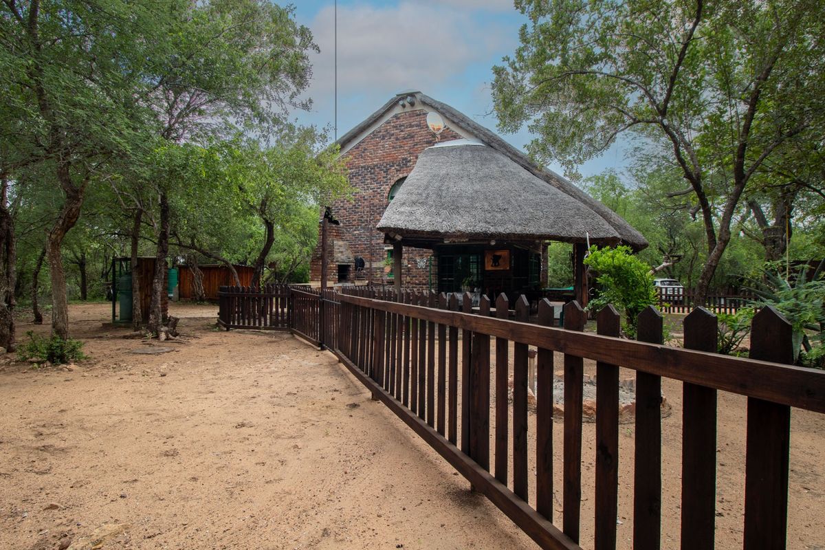 Charming Lock-Up-and-Go Retreat For Sale in Marloth Park! - Photo 2