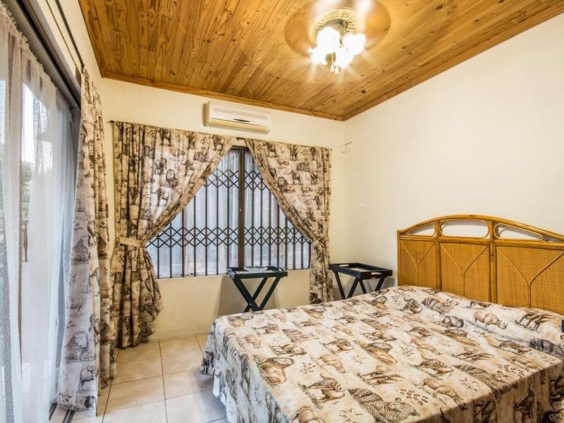 Spacious 5-Bedroom Thatch Roof Home For Sale in Marloth Park! - Photo 10