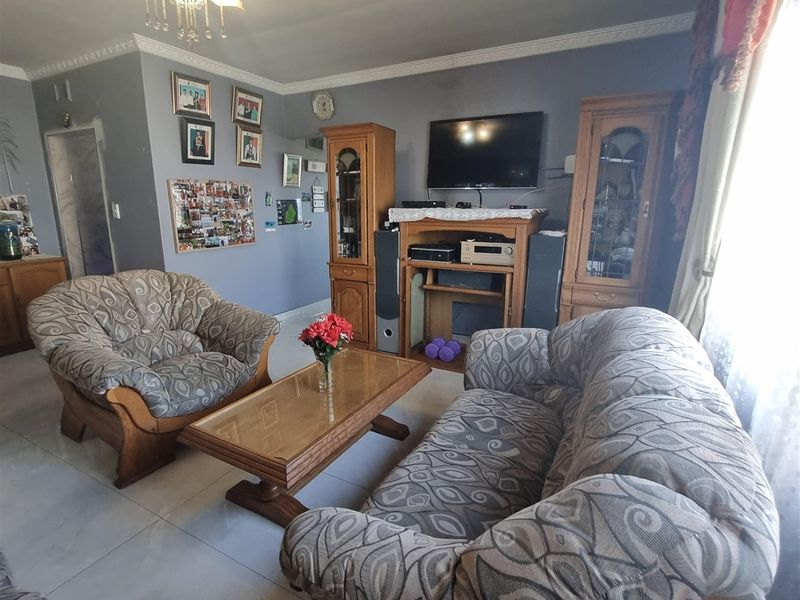 Home is where the heart is. - Photo 7