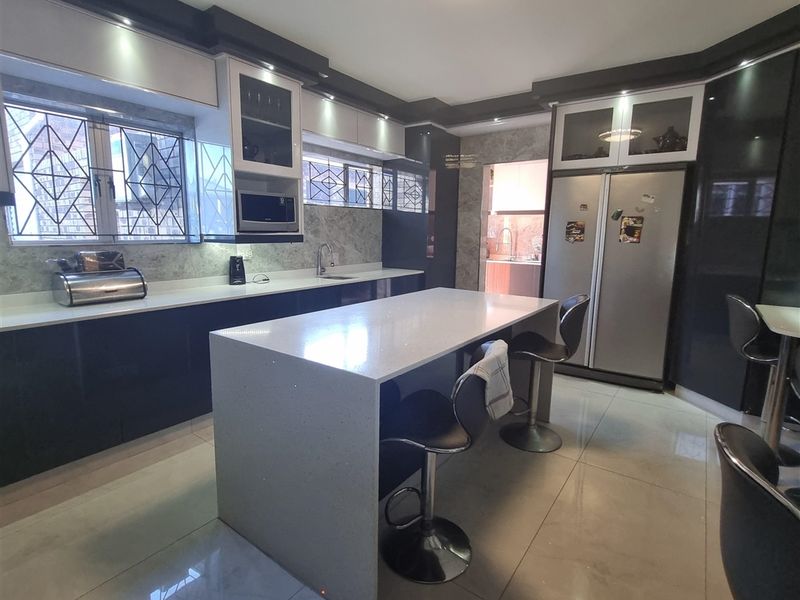 Home is where the heart is. - Photo 3