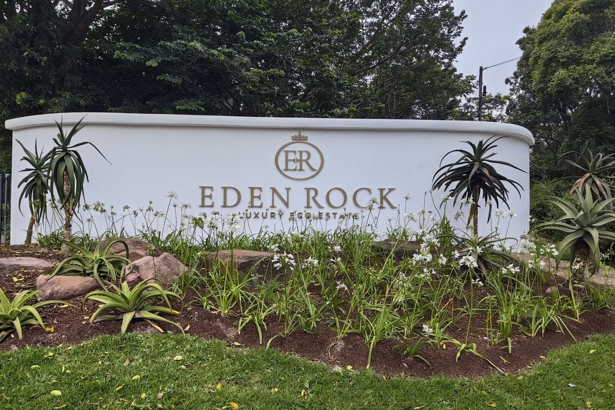 Build your dream house in the sought after eco-estate - Photo 3