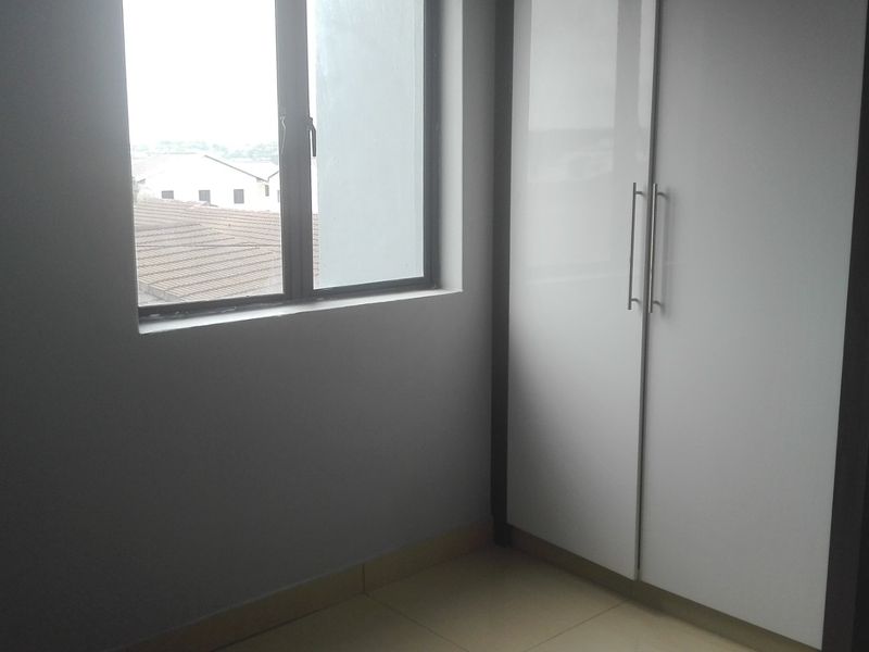 Love Flat,Montclair - Photo 7