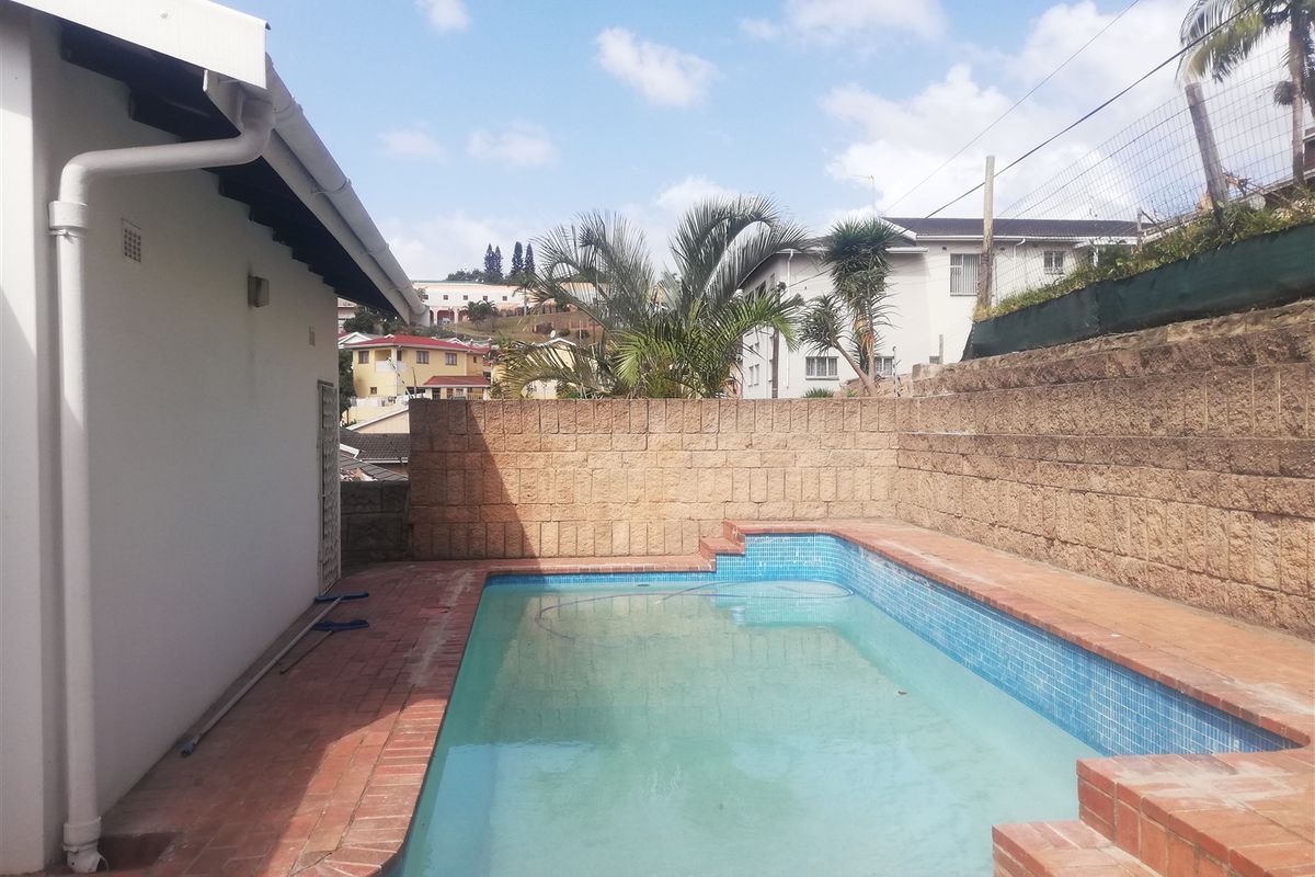 Lovely 4 Bed Home, Harinagar, Shallcross - Photo 3