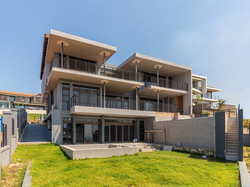 Newly built home with breathtaking views - Photo 1