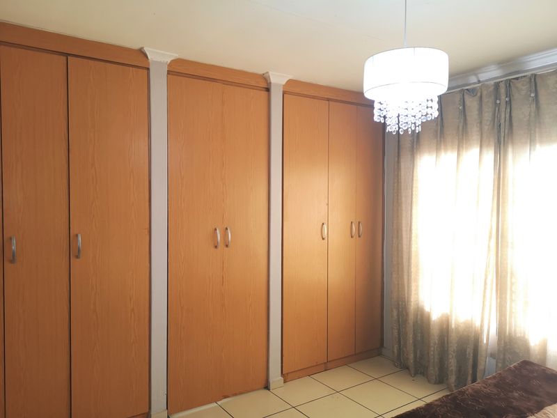 Modern Comfort & Security - A Perfect Rental Opportunity - Photo 10