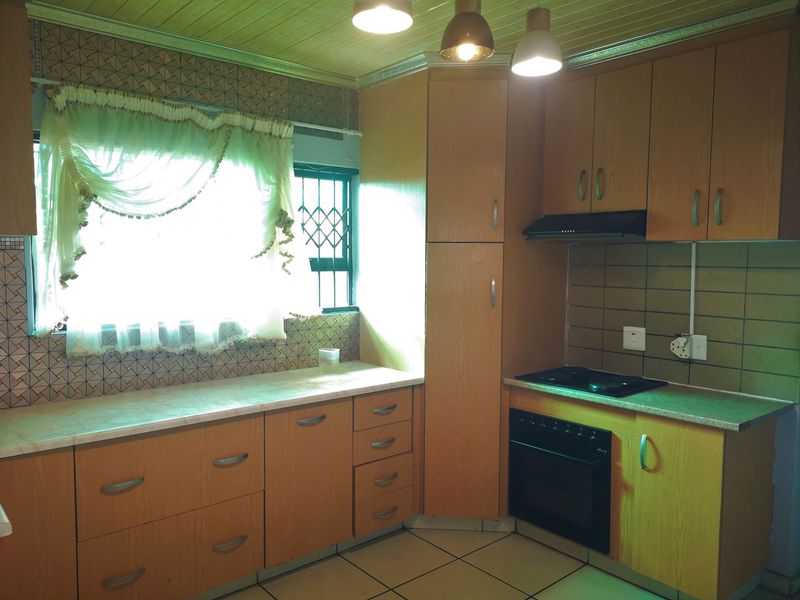 Modern Comfort & Security - A Perfect Rental Opportunity - Photo 7