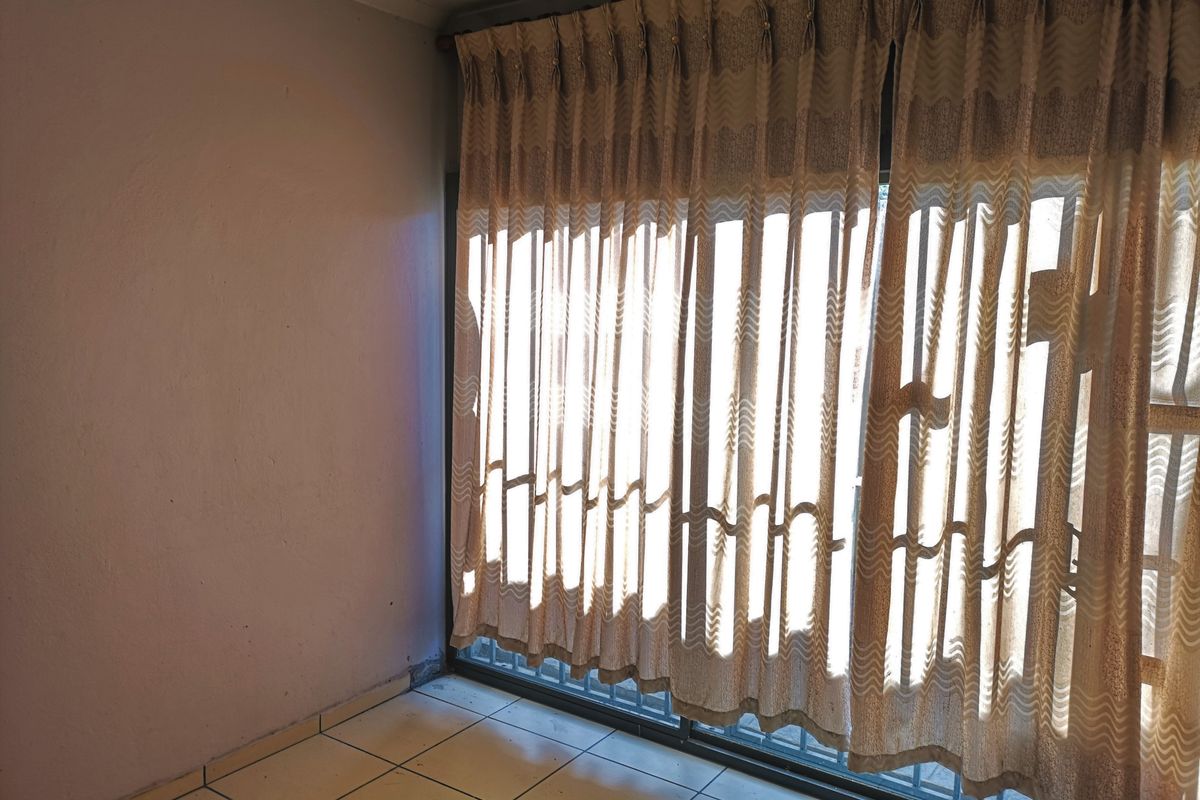 Modern Comfort & Security - A Perfect Rental Opportunity - Photo 5
