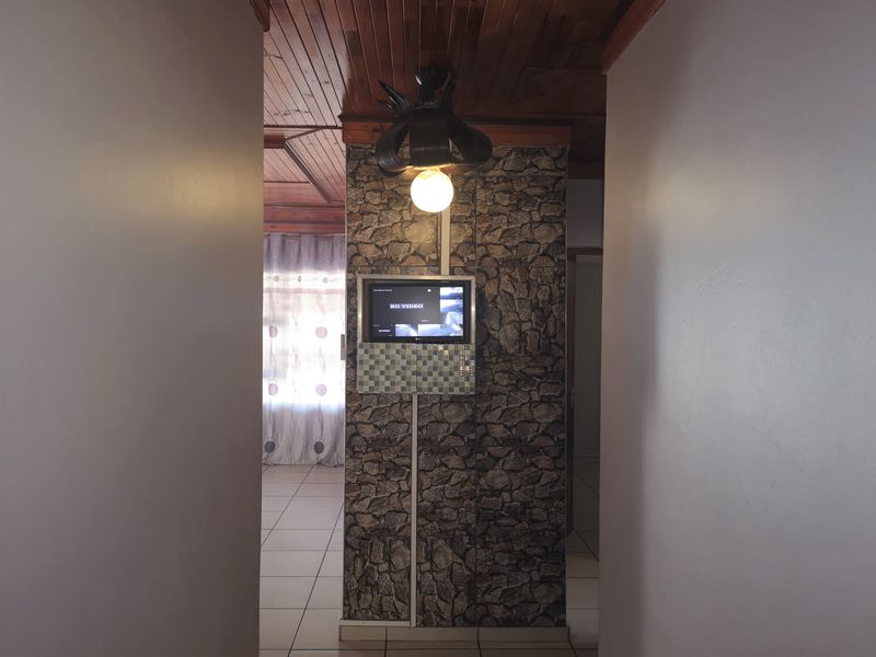 Modern Comfort & Security - A Perfect Rental Opportunity - Photo 4
