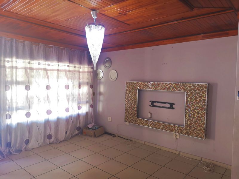 Modern Comfort & Security - A Perfect Rental Opportunity - Photo 2