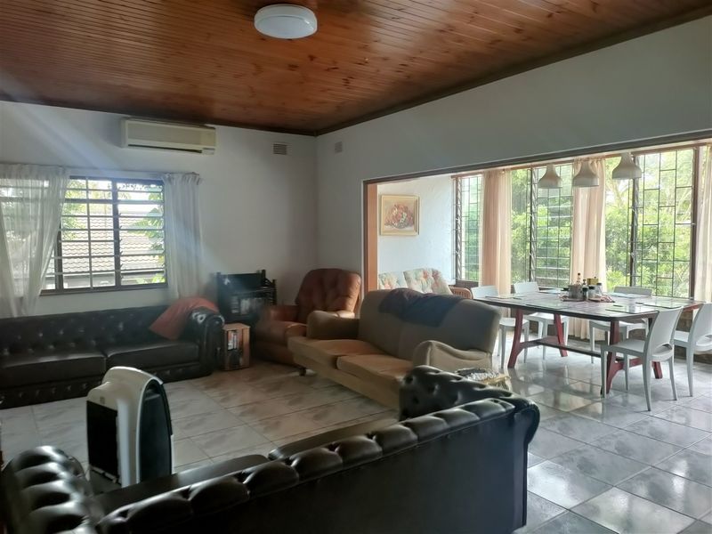 Move In Ready Home & Entertainer's Dream. - Photo 8