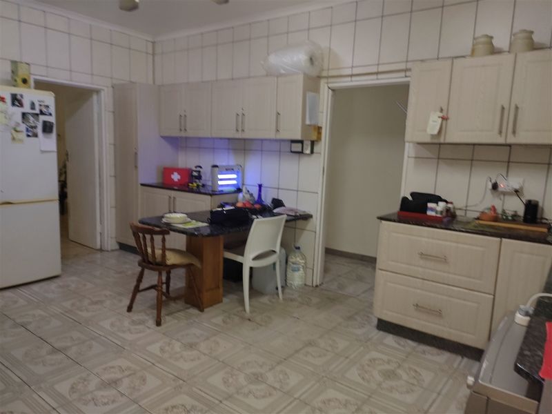 Move In Ready Home & Entertainer's Dream. - Photo 6