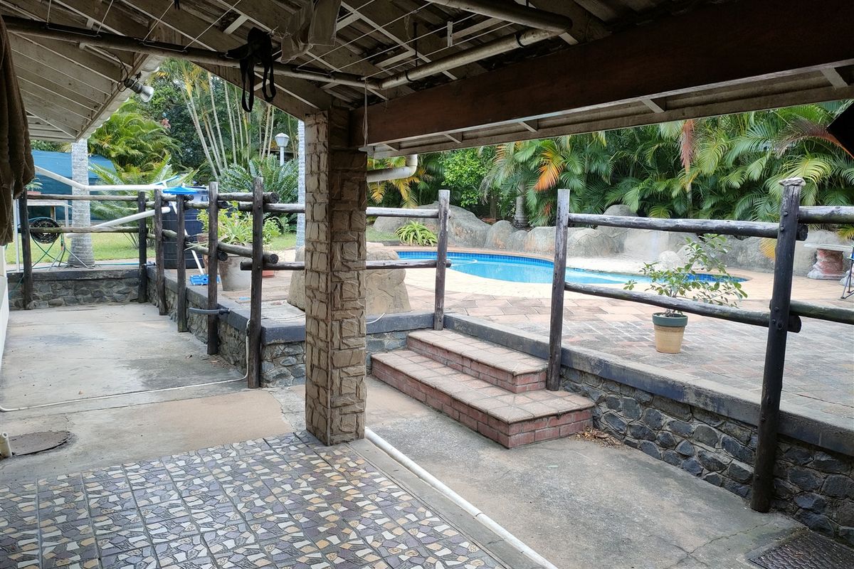 Move In Ready Home & Entertainer's Dream. - Photo 3