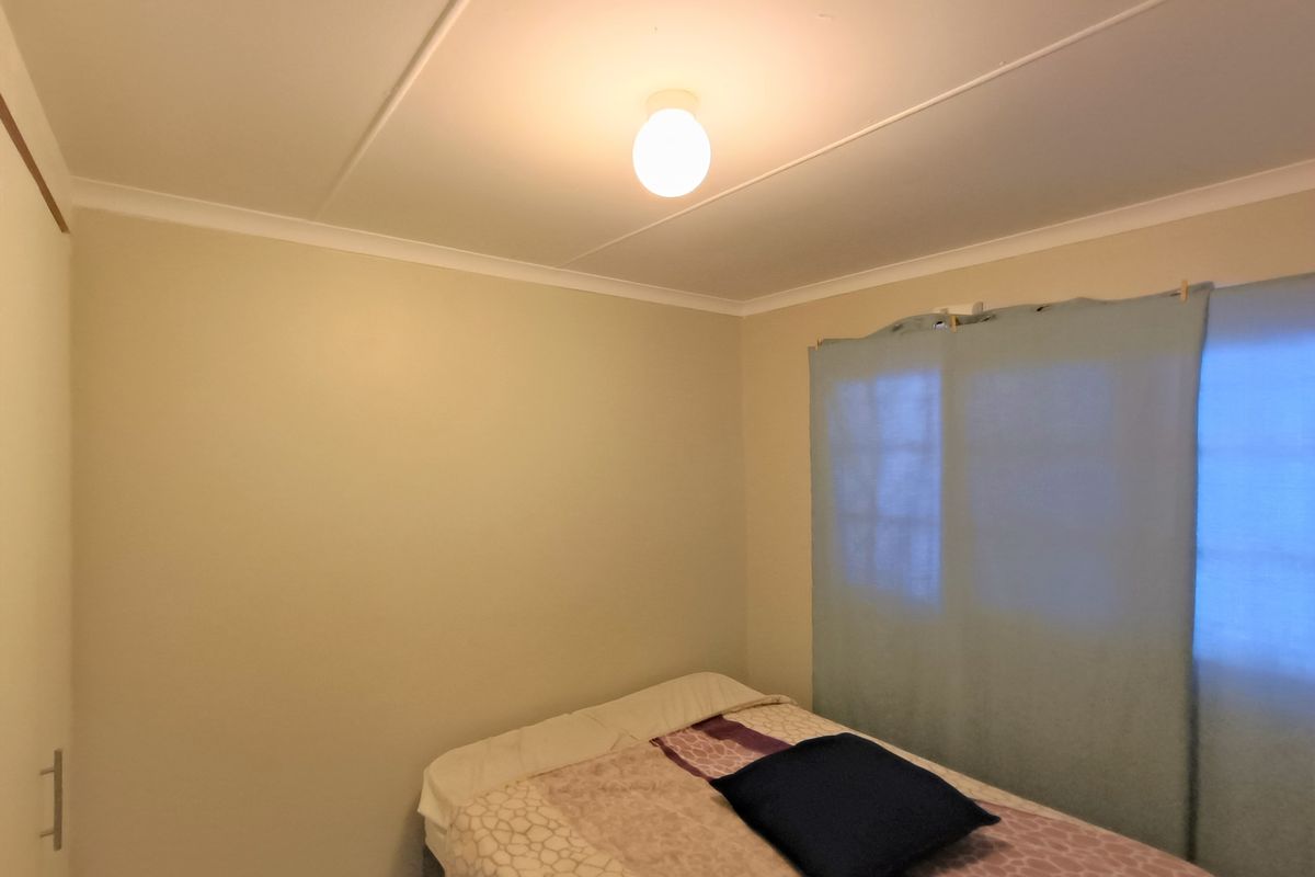Three Bedroom Apartment To Rent - Photo 5