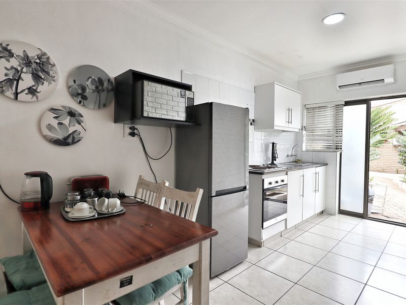 A Top Performer!! - Photo 6