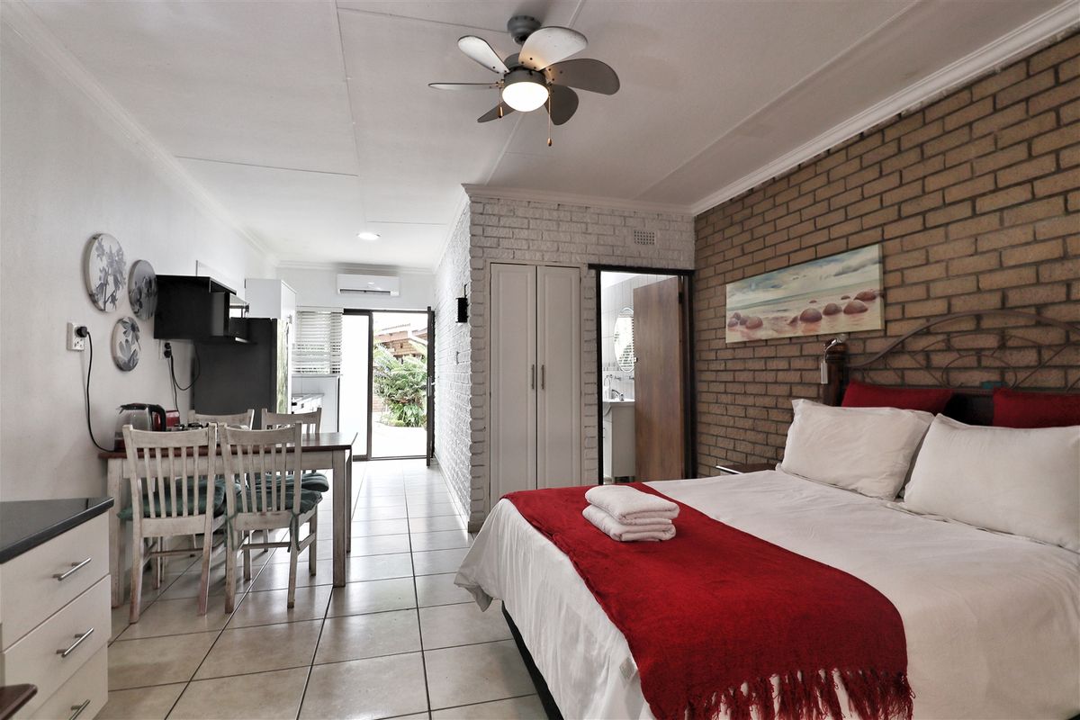 A Top Performer!! - Photo 2