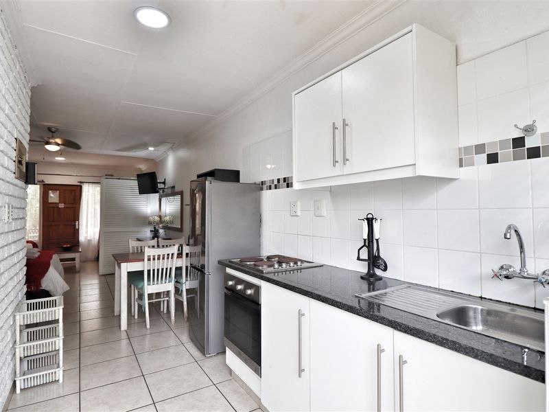 A Top Performer!! - Photo 5