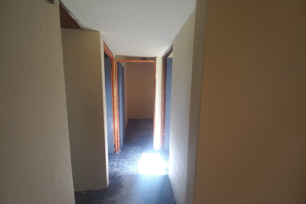 2 Bedroom House For Sale - Photo 5