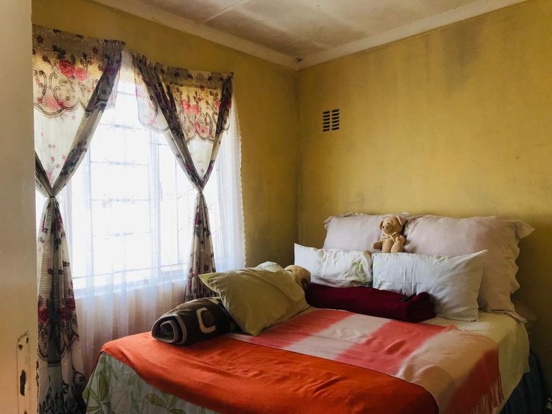 Perfectly Nestled in Esikhawini - Photo 7