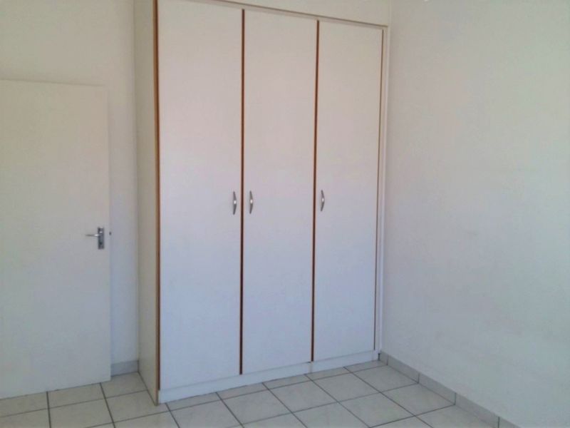 Three-Bedroom Duplex in Secure Complex - Photo 6